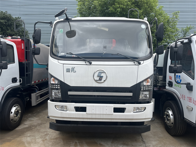 12方陜汽德龍壓縮式垃圾車(chē)