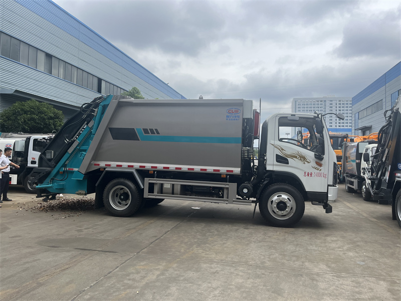 12方陜汽德龍壓縮式垃圾車(chē)